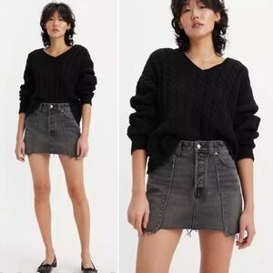 🆕️ Levi's Recrafted Icon Denim Skirt in Black